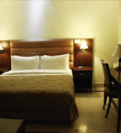 Executive Hospitality (Hotel & Resort)
