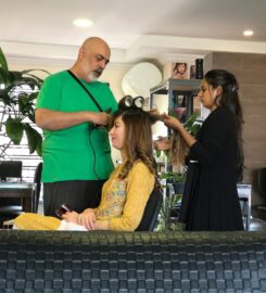 Tariq Amin Salon